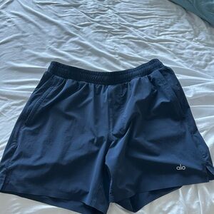 ALO Yoga Men's Dark Blue Athletic Shorts